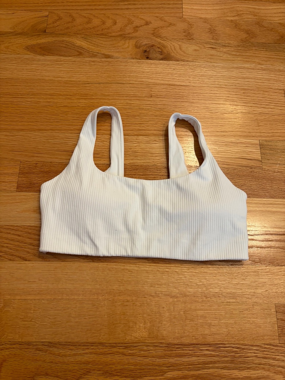 Aritzia Ribbed Scoop Bralette - White